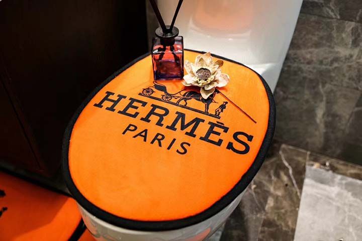 hermes 新作 ブランド 海外 エルメスバスルーム3点セット：ドアマット50*75cm、バスルームのドア、浴槽、便座マット40*51cmに自由に適用、しっかりと固定されており、滑りにくい、U字型マット58*50cm