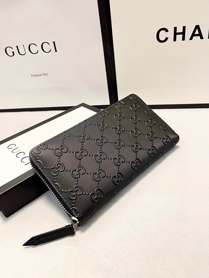 グッチ | グッチカラー ブラック GUCCI ホットバージョン シングルプル スモール クラッチバッグが入荷しました。 内側と外側の革の色が一致しています。 サイズは 19x10cm です。