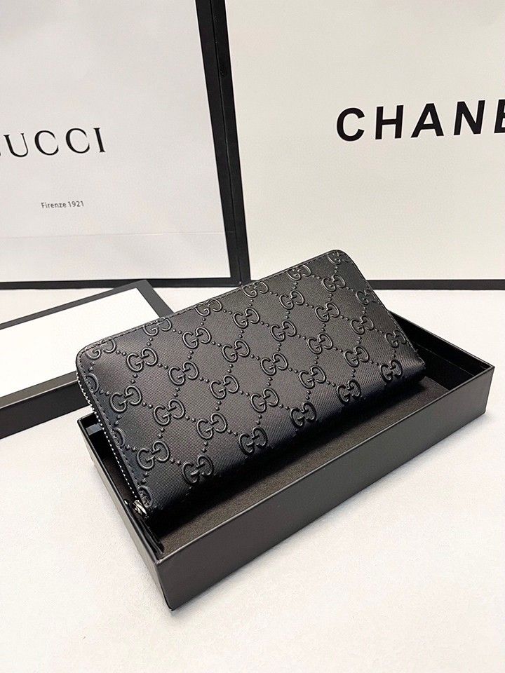 グッチ | グッチカラー ブラック GUCCI ホットバージョン シングルプル スモール クラッチバッグが入荷しました。 内側と外側の革の色が一致しています。 サイズは 19x10cm です。