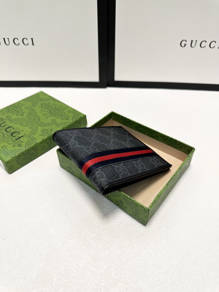 GUCCIカウンタースタイルのメンズショートスタイルを半分に折り、1対1のPVCとレザーの感触、無敵、シンプルでエレガント、男性の必需品