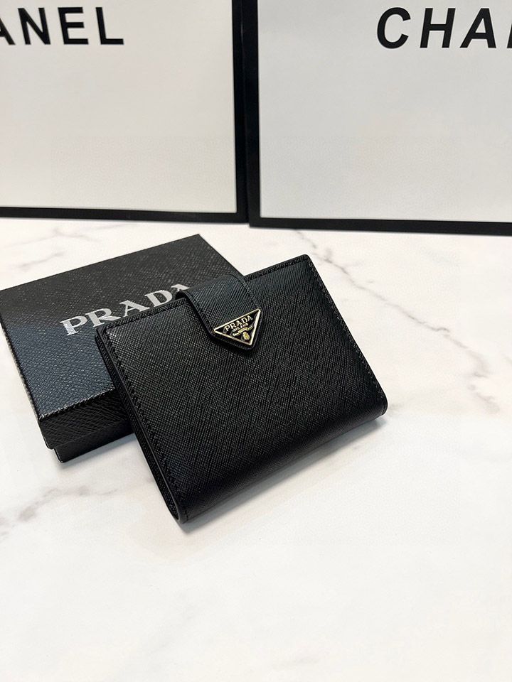 PRADA ファッション財布、ブラック、ローズレッド、ブルー、ピンク、高品質クロスグレイン牛革、高級ハードウェアアクセサリー、豊富なキャビネット、超実用的、高品質在庫あり