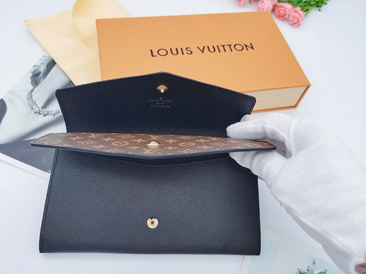 ルイヴィトン ハイブランド おしゃれ LV ウォレットには隠しポケットが付いた 2 層の V 字型フラップがあり、内側には紙幣を収納できる広々としたスペースが付いています。複数のカードスロット: 19.0 x 10.0 x 2.8 cm。