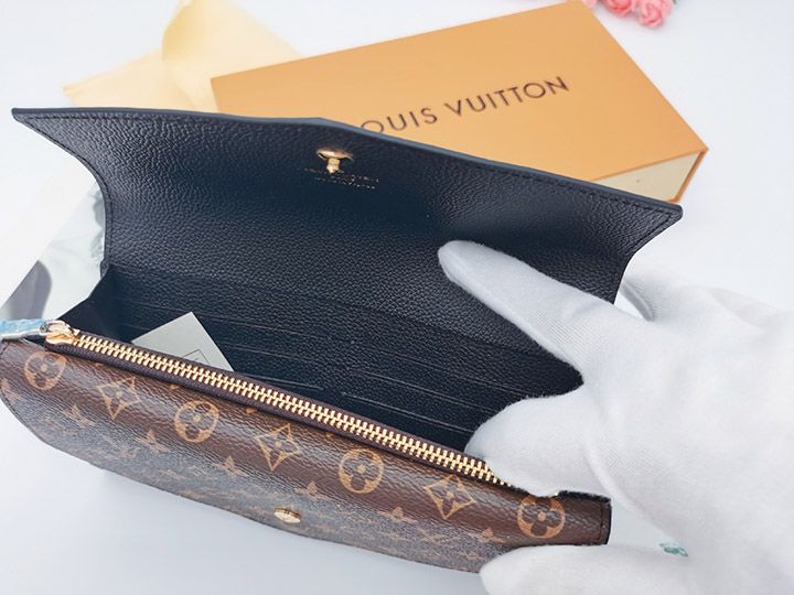 ルイヴィトン ハイブランド おしゃれ LV ウォレットには隠しポケットが付いた 2 層の V 字型フラップがあり、内側には紙幣を収納できる広々としたスペースが付いています。複数のカードスロット: 19.0 x 10.0 x 2.8 cm。